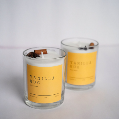 Vanilla Hug Scented Candle 220ml